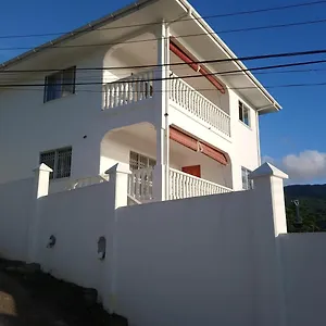 jbillaselfcatering.maheislandhotels.com/
