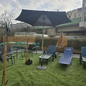  Apartment Loevly Shared 6br With Garden Near Danube & Millenium